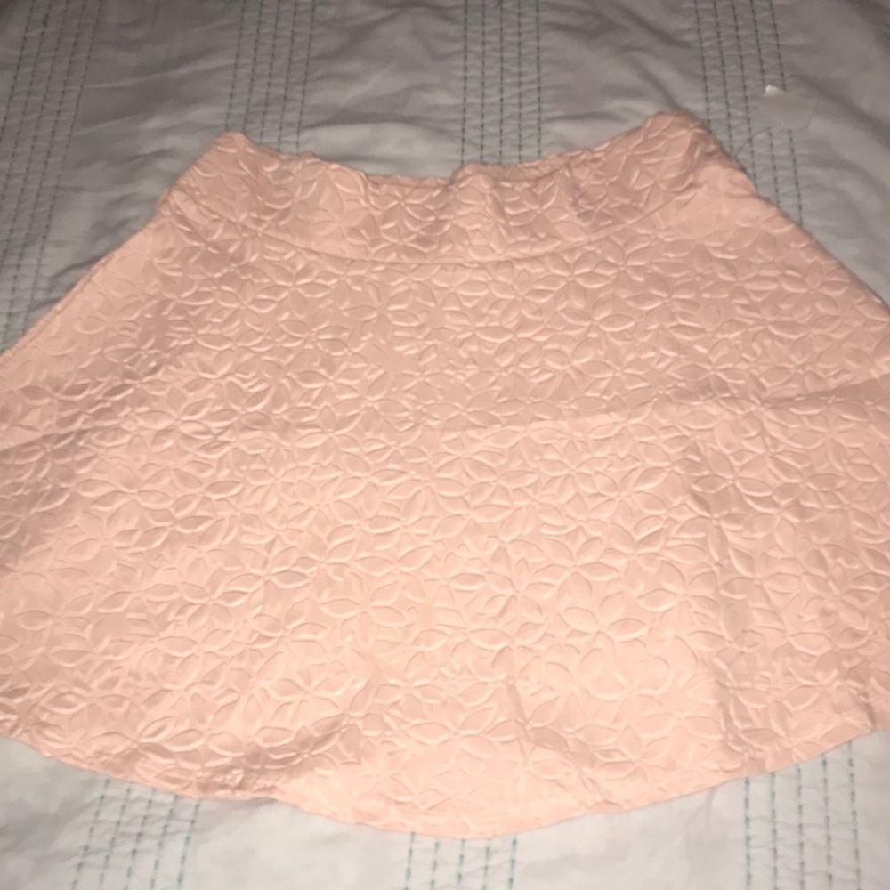 Flower textured elastic skirt